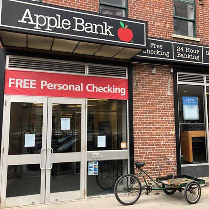 Bank in Brooklyn NY Banks in Williamsburg Brooklyn Apple Bank