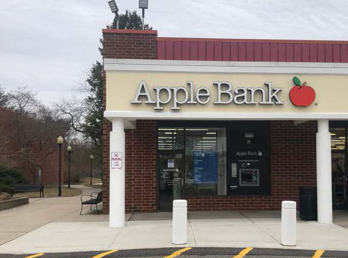 apple bank greenlawn